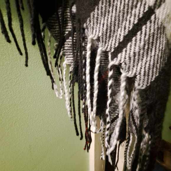 Cleo Women's Poncho Sweater - Picture 15 of 15